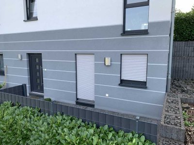 Moderne Einlieger-Single-Wohnung mit Küche +Terrasse
