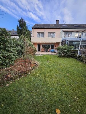 Familienfreundliches Reihenhaus mit ca. 169 m² Wohn-/Nutzfläche und ca. 306 m² Grun