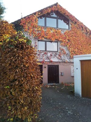 Schöne 1,5-Zimmer-Erdgeschosswohnung mit sep. Eingang und Terrasse