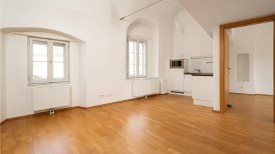 Helle Wohnung im 1. Stock - jetzt zugreifen !