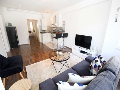 **FURNISHED** Modern möblierte 2 Zimmerwohnung in der Stadtmitte
