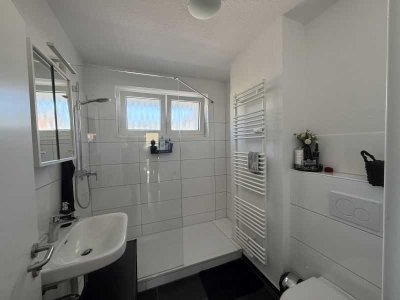 moderne 3 Zimmer Wohnung mit Balkon