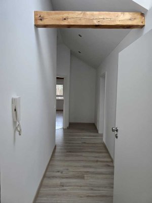 Renovierte 2,5-Zimmer Wohnung im 2. OG in Schwandorf