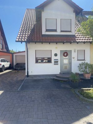 Geschmackvolle DHH in Altlußheim
