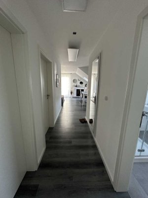 Sanierte 3-Zimmer-Wohnung mit Balkon und Einbauküche in Remseck