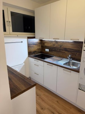 !!Neue Fotos !!Wohnen, wo alles vor der Tür liegt – Klinik, Uni, Einkauf &amp; Straßenbahn direkt gegenüber