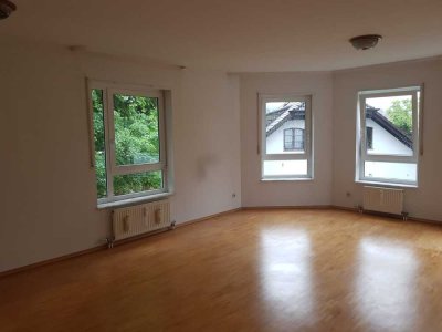 Exklusive, gepflegte 2-Zimmer-Wohnung mit Balkon in Neckargemünd