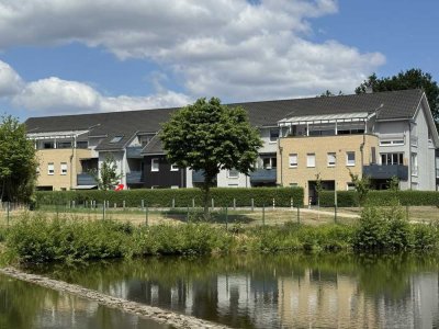 Neuwertige Wohnung mit Balkon und Aufzug in ruhiger, idealer Lage
