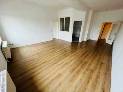 **Besichtigung: Di., 03.06.25 um 18:45 Uhr** Große Familien-Whg in Brandenburg an der Havel!