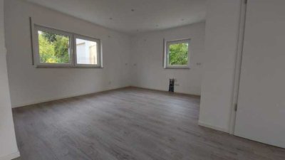 Neuwertige 2-Zimmer Wohnung im OG in Wiesbaden-Erbenheim