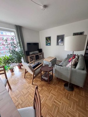 Zentrale 2,5 Raum Wohnung am Lutherplatz mit Balkon und Küche