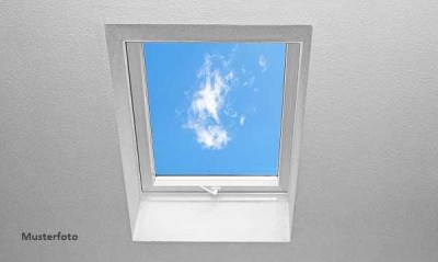 Dachgeschosswohnung mit Balkon - provisionsfrei