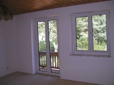 Attraktive und gepflegte 3,5-Raum-Wohnung mit gehobener Innenausstattung mit Balkon in Altdorf