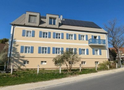 70m²-Wohnung in modernisiertem Landhaus mit Gartenoase und guter Anbindung