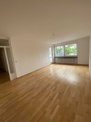 Freundliche und gepflegte 3,5-Zimmer-Wohnung mit Balkon in Dinslaken