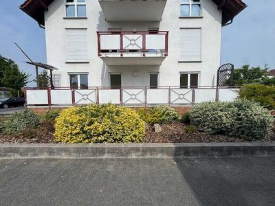 3 Zimmerwohnung mit Balkon im Erdgeschoss.