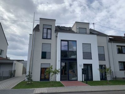3 Zimmer, modern, hell, Einbauküche, 2 Südbalkons,
Fußbodenheizung