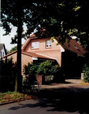 6-Zimmer Einfamilienhaus mit Garage in Hamburg-Schnelsen