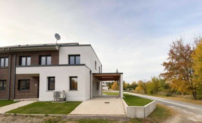 Exklusiv, effizient, elegant: Wohnen mit Zukunft in dieser traumhaften Doppelhaushälfte