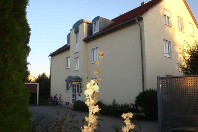 Schöne 3-Zimmer-DG-Wohnung mit Balkon in Regensburg