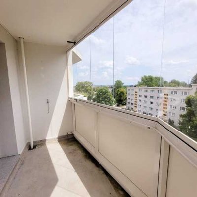 Möblierte Wohnung mit Balkon