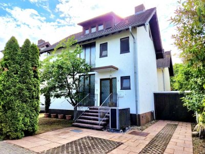Freistehendes 7-Zimmer Einfamilienhaus - Wärmepumpe, Sauna, Terrasse, Garten, Garage, EBK usw...
