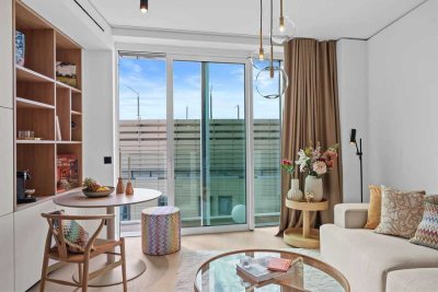 Exklusives, vollmöbliertes Design-Apartment mit Sonnenbalkon & Hafenblick