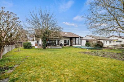 Ideal für die Familie! Geräumiges Einfamilienhaus mit großzügigem Grundstück in Mochenwangen
