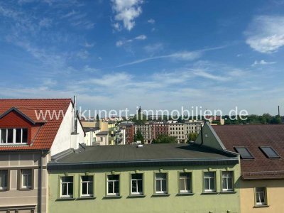 2-Zimmer-Dachgeschoßwohnung mit herrlichem Ausblick im halleschen Medizinerviertel