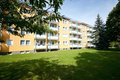 3-Raumwohnung mit Südbalkon in grüner Lage!
