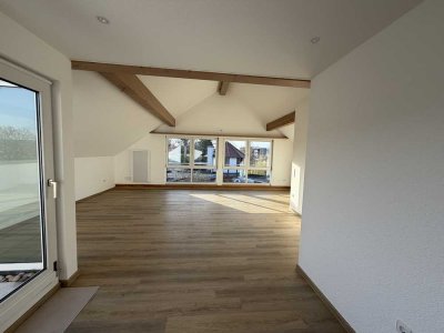 Frisch sanierte Dachgeschosswohnung mit Südterrasse