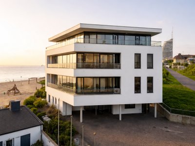 Panorama-Glasfront + Südwest-Terrasse: 2-Zimmer-Wohnung am Alten Vorhafen (58 m²)