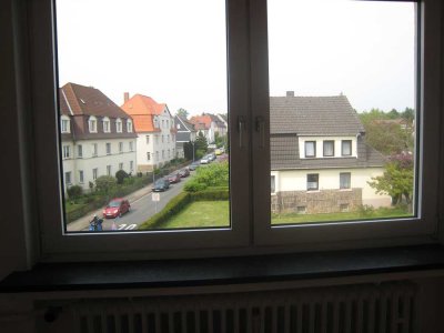 Attraktive und vollständig renovierte 4-Raum-Wohnung mit EBK in Wolfenbüttel
