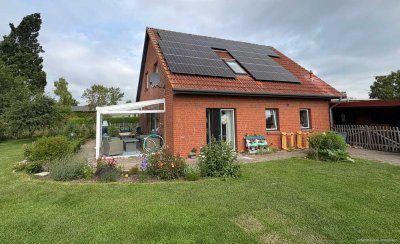 Ostseenahes Einfamilienhaus mit PV-Anlage und Anbau-Option