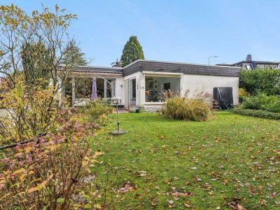 Attraktiver Bungalow in Kelkheim – gepflegte Immobilie mit Garten, Garage und soliden Mietern