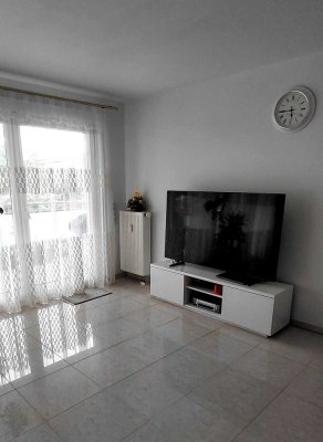 Moderne 3-Zimmer-Wohnung mit großem Balkon und Glasaufzug