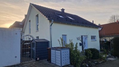 Geräumiges Einfamilienhaus mit 7 Zimmern und Garage in Bobingen