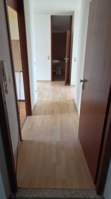 Von privat - 2,5-Zimmer Dachgeschosswohnung in Karlsruhe Weststadt