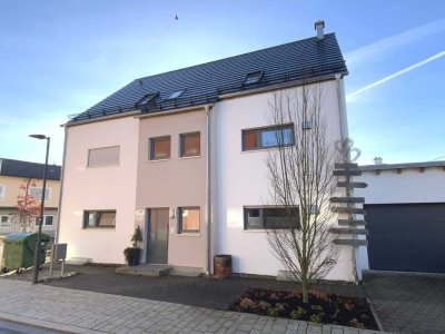 3-Zimmer-Wohnung in Reichertshofen - Modern. Hell. Bezugsfrei.