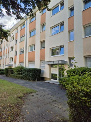 Viel Platz für die Familie - Helle 4 Zimmer Wohnung in Leverkusen-Steinbüchel