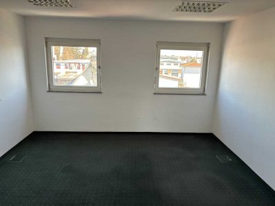 5 Zimmer Wohngemeinschaft mit gehobener Innenausstattung in Oberursel