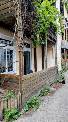 Zentrale und ruhig gelegene 2-Raum-EG-Wohnung mit EBK in Flensburg