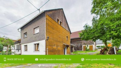 � Charmantes Einfamilienhaus mit Scheune, großem Grundstück & Entwicklungspotenzial in ruhiger Lage