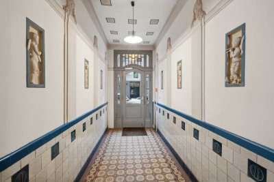 Altbau-Luxus neu definiert: Elegante 2-Zimmer-Wohnung mit Designerbad in Berlin-Berlin Wedding