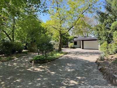 Einzigartige Gelegenheit! Bungalow in Alleinlage mit Stadtblick