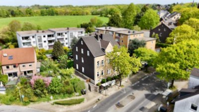 Attraktive Kapitalanlage - Mehrfamilienhaus mit fünf Wohneinheiten und großem Grundstück