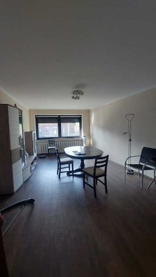 2-Zimmer-Wohnung in Düsseldorf: nur 15 min zu Fuß zum Schloss Benrath