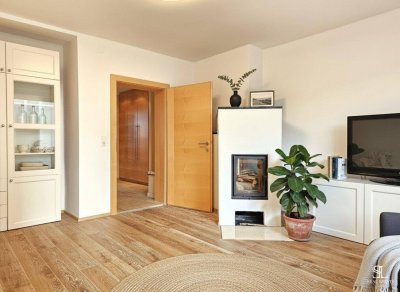 Hochwertig modernisierte 4-Zimmer-Wohnung mit 2 Balkonen und Garage