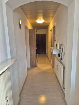 Sonnige 4-Zimmer Wohnung mit Loggia und Carport