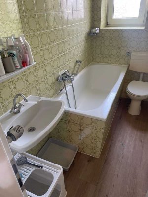 Geräumige, modernisierte 1-Zimmer-Wohnung zur Miete in Hilden